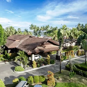 4* Отель Waterfront Insular